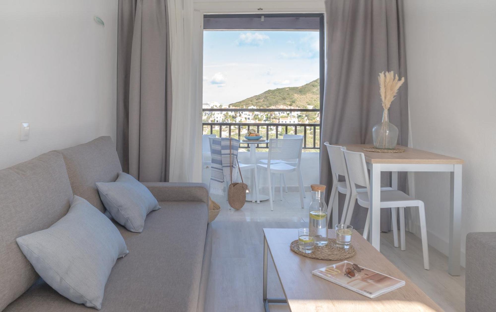 Fergus Club Carema Splash Playas De Fornells Exterior foto